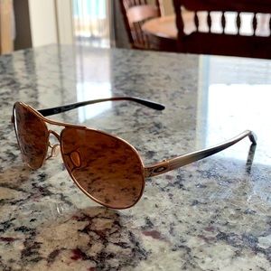 Oakley Tie Breaker no scratches